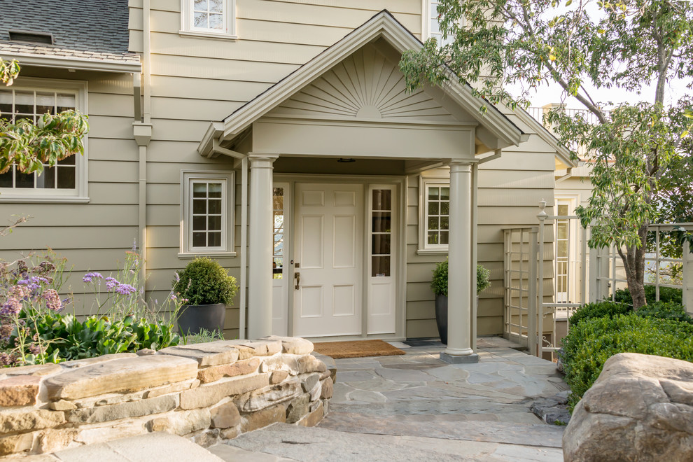 Photo of a contemporary house exterior in San Francisco.