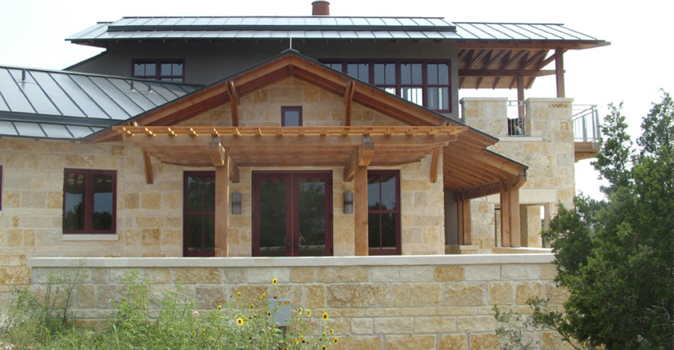 Photo of a traditional house exterior in Austin.