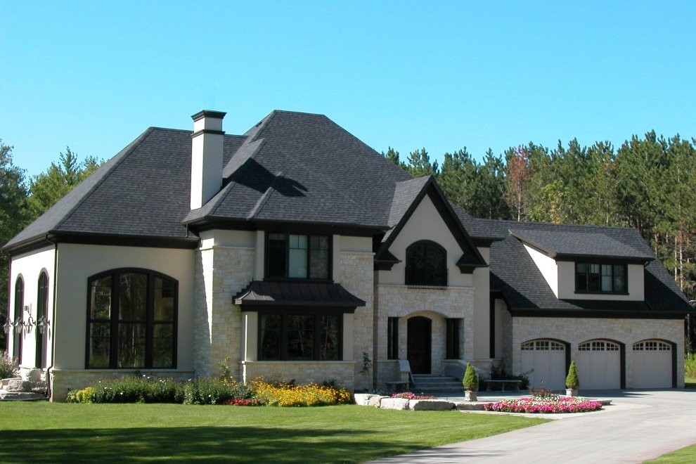 Inspiration for a traditional house exterior in Toronto.