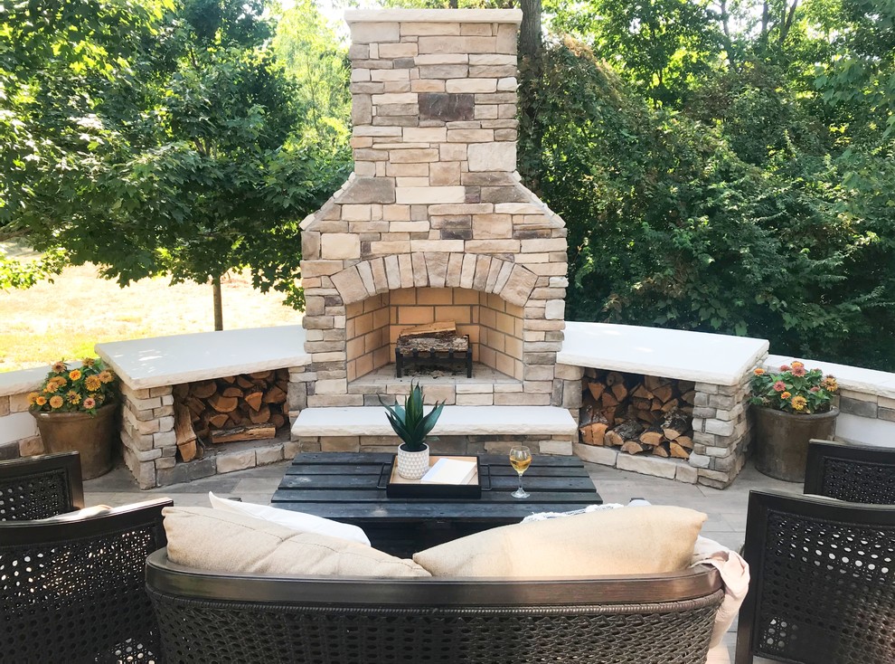 Missouri Paver Patio, Outdoor Kitchen, Fire Pit and Outdoor Fireplace