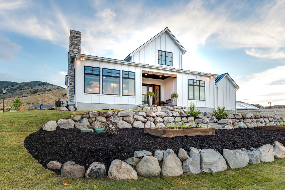 Design ideas for a country house exterior in Salt Lake City.
