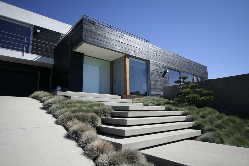 Design ideas for a black modern house exterior in San Diego.