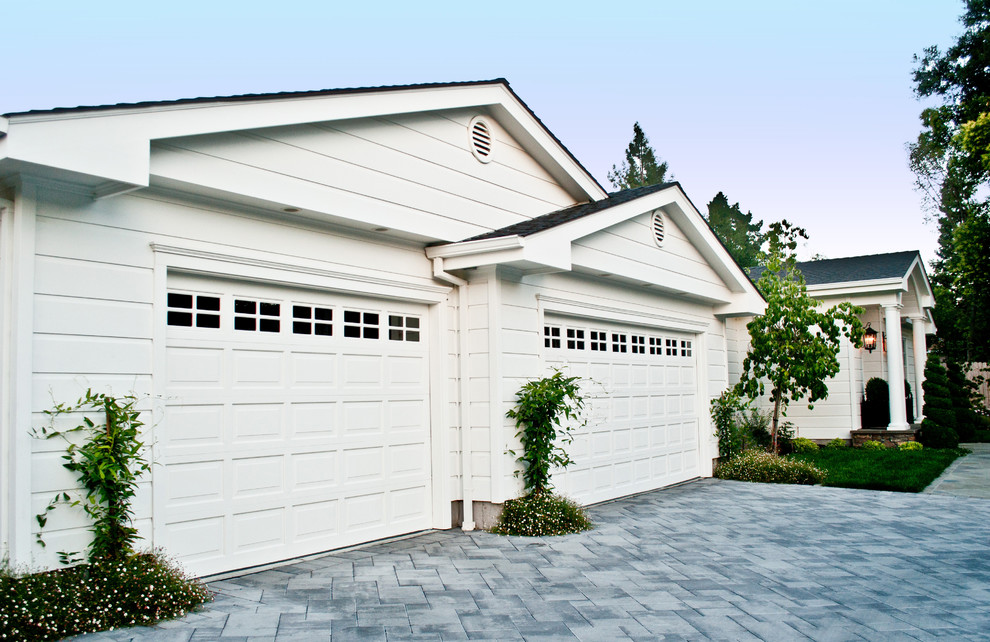 Example of a classic garage design in San Francisco