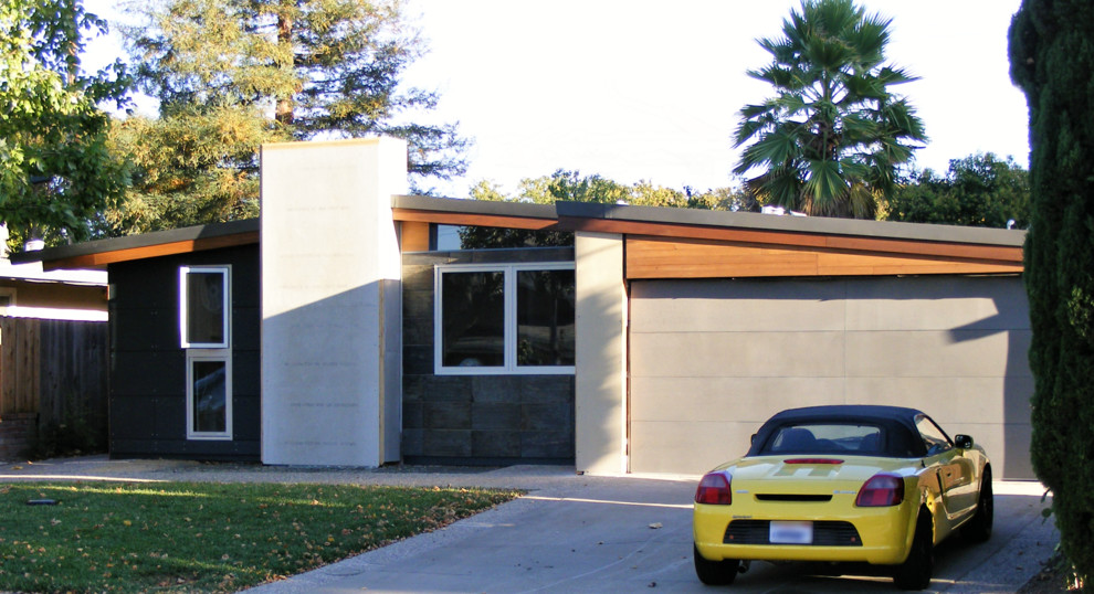 Photo of a medium sized modern bungalow detached house in San Francisco with concrete fibreboard cladding.