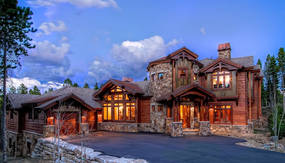 This is an example of a rustic house exterior in Denver.