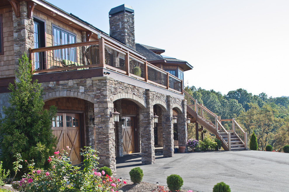 Mountain Majestic Grand Highlands at Bearwallow Mountain Rustic