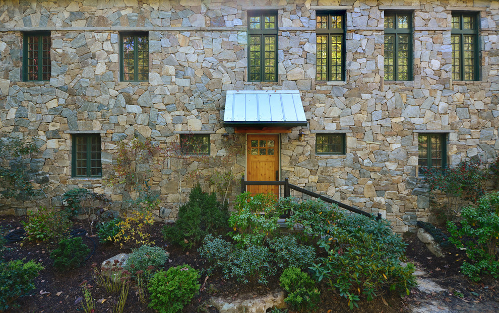 Uriges Haus mit Steinfassade in Boston