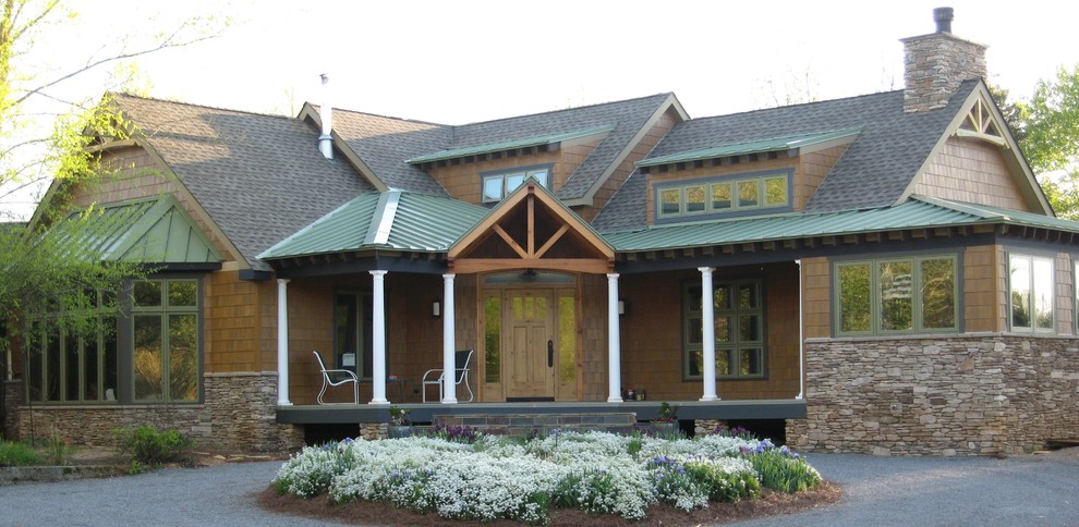 Example of a classic exterior home design in Nashville