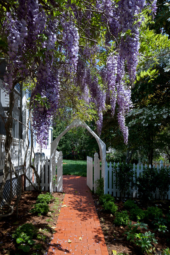 Klassischer Garten in Baltimore