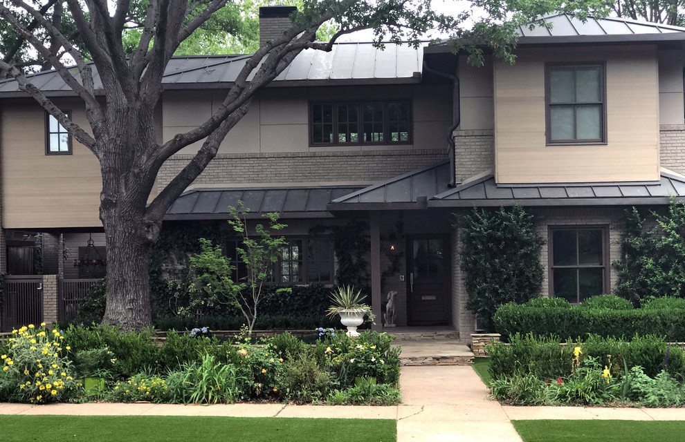 Contemporary exterior home idea in Dallas
