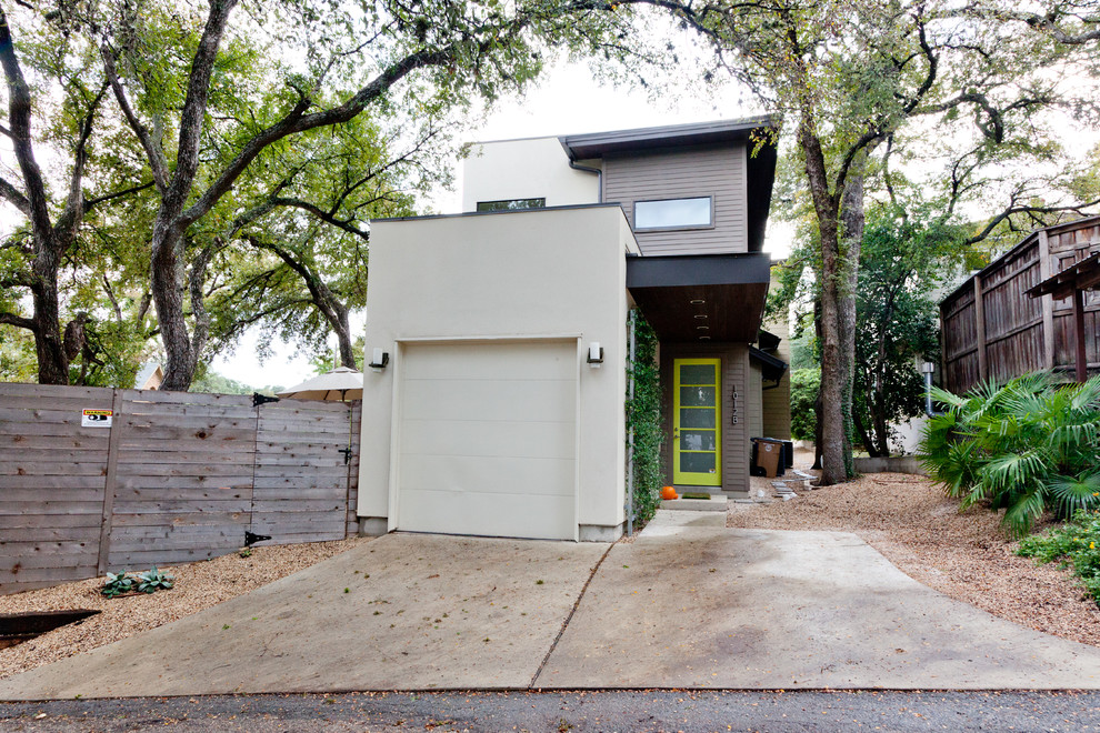 Inspiration pour une façade de maison design.