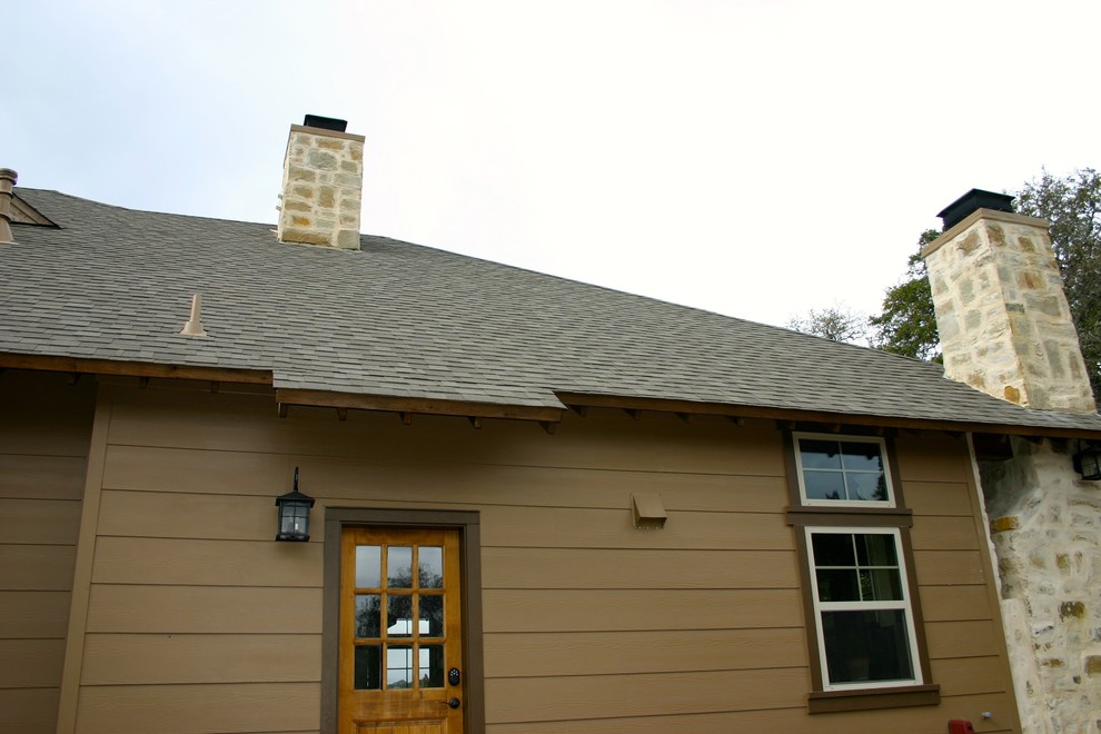 Inspiration for a cottage exterior home remodel in Austin