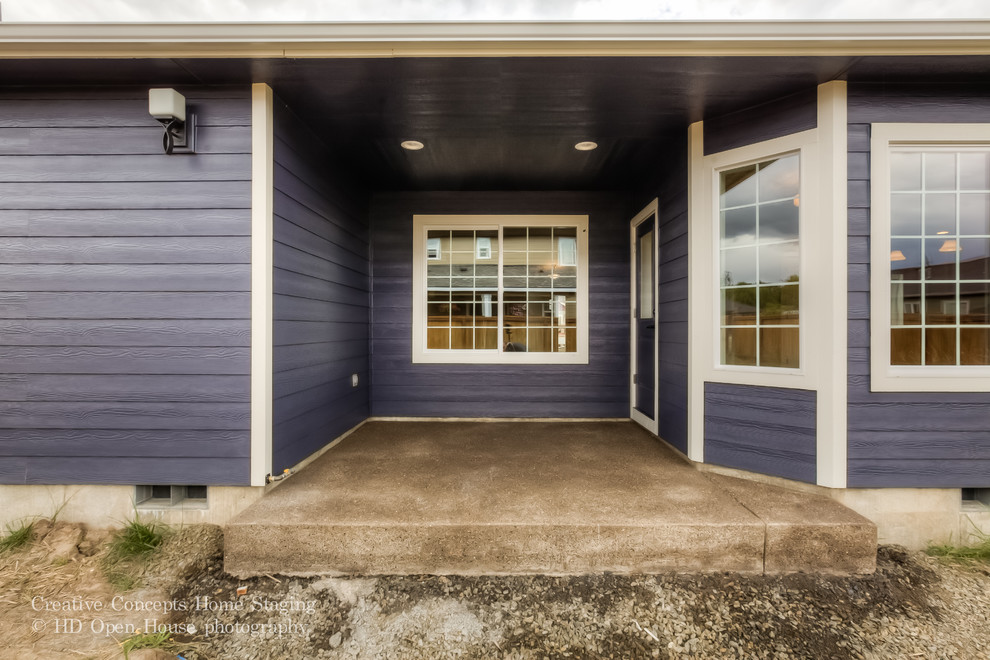 Einfamilienhaus mit Vinylfassade und Lilaner Fassadenfarbe in Portland