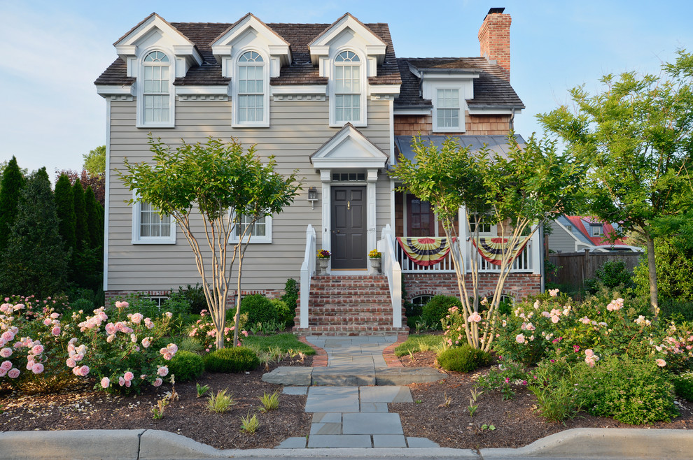 Design ideas for a small and brown classic house exterior in Philadelphia.