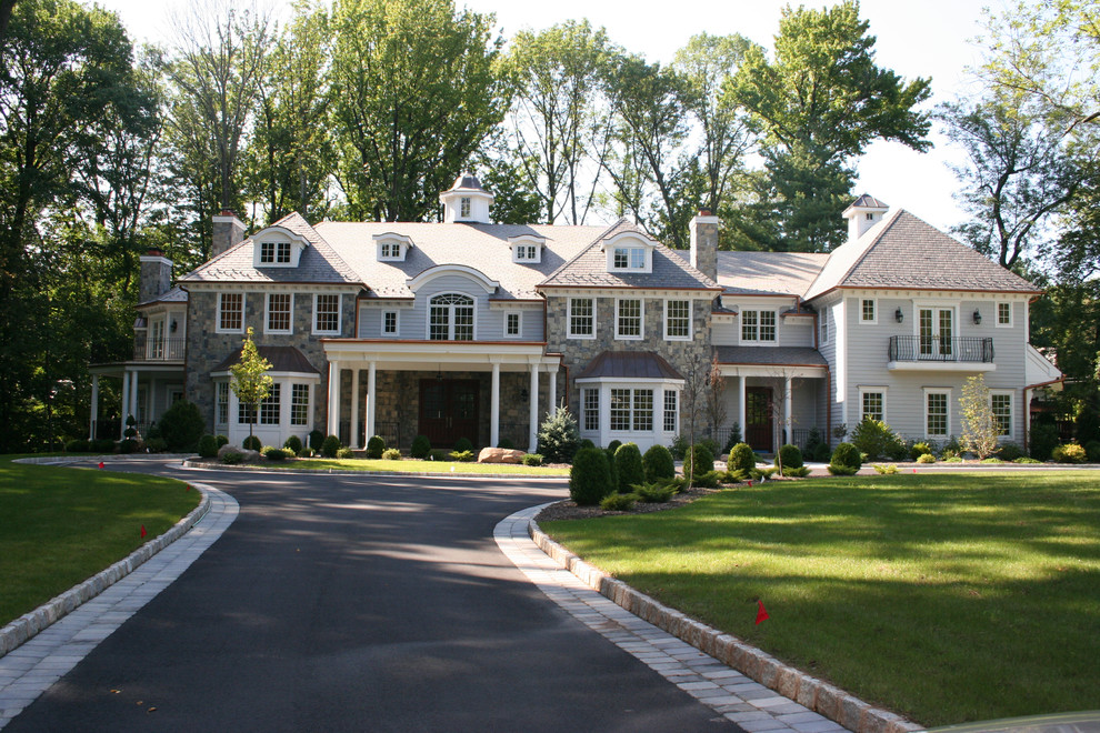 Example of a classic exterior home design in New York