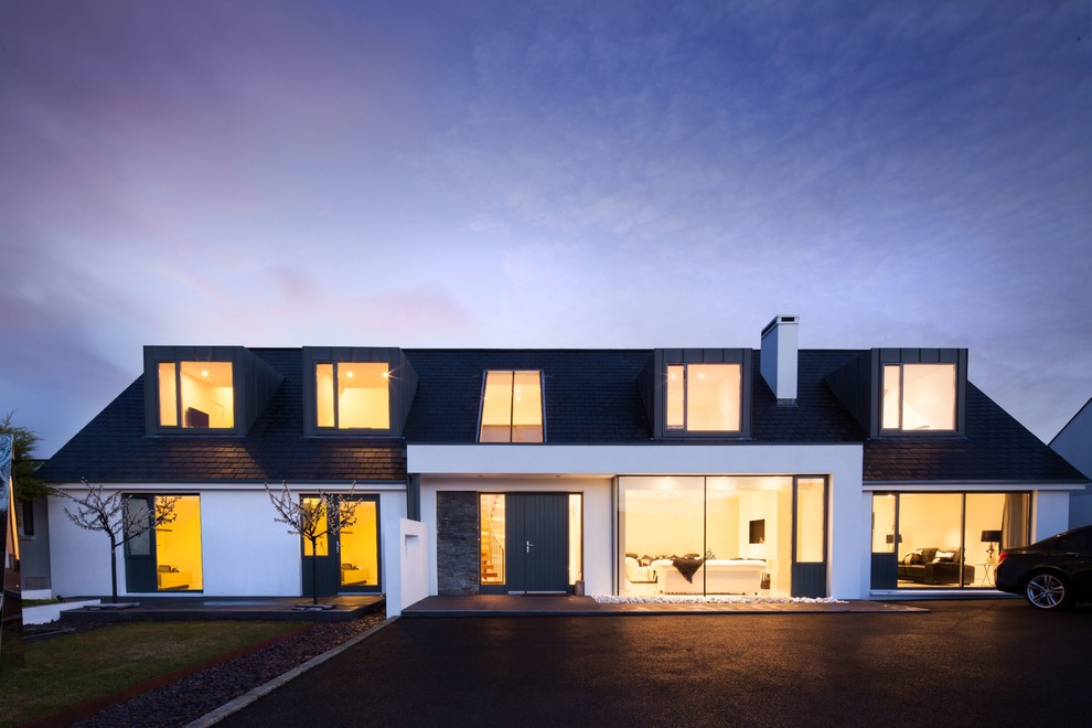 Photo of a contemporary house exterior in Dublin.
