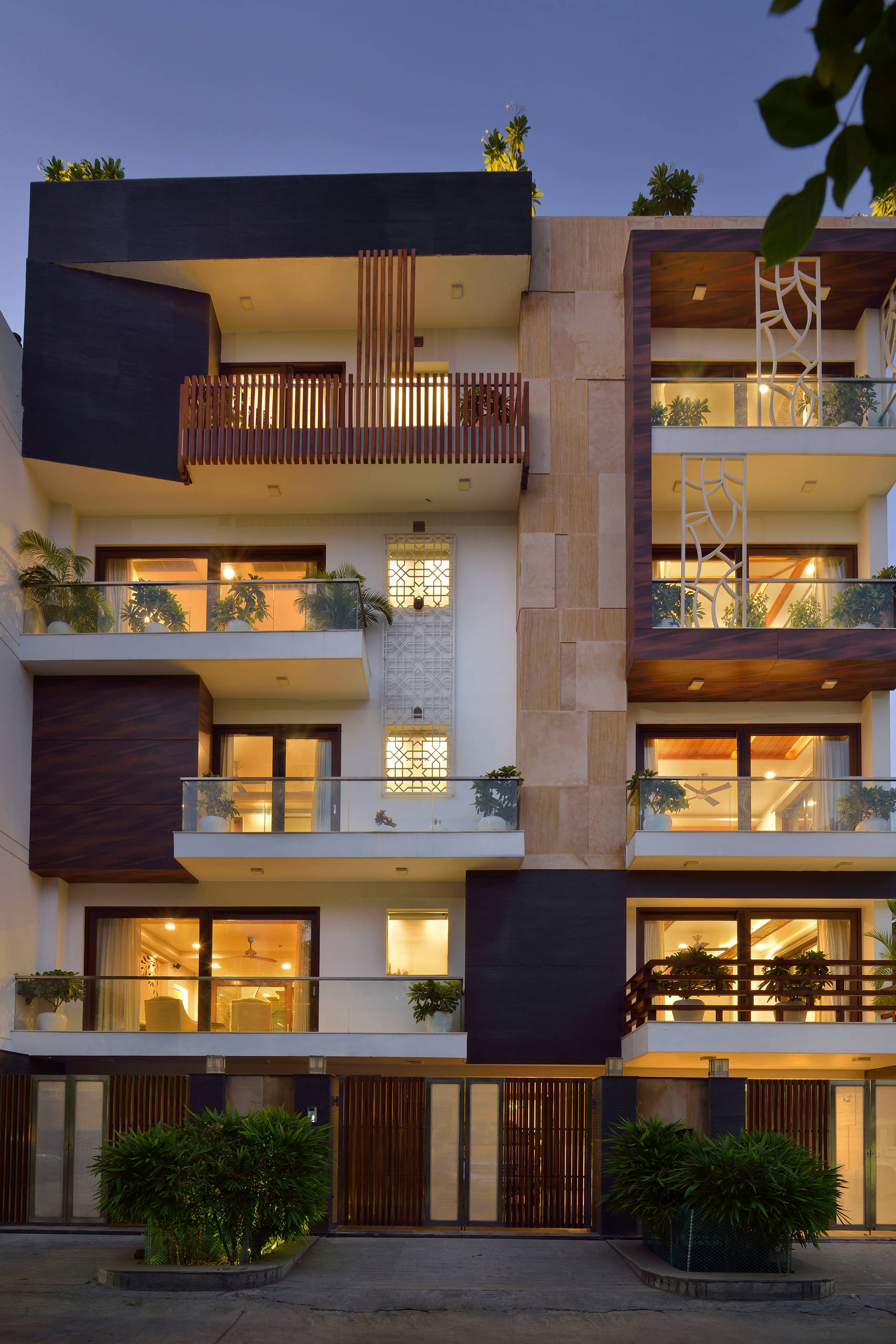 Nityam Residence Contemporary Exterior Delhi By Spaces Architects Ka Houzz