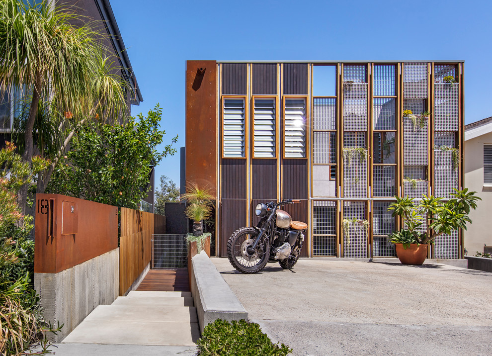 This is an example of a modern two floor detached house in Sydney.
