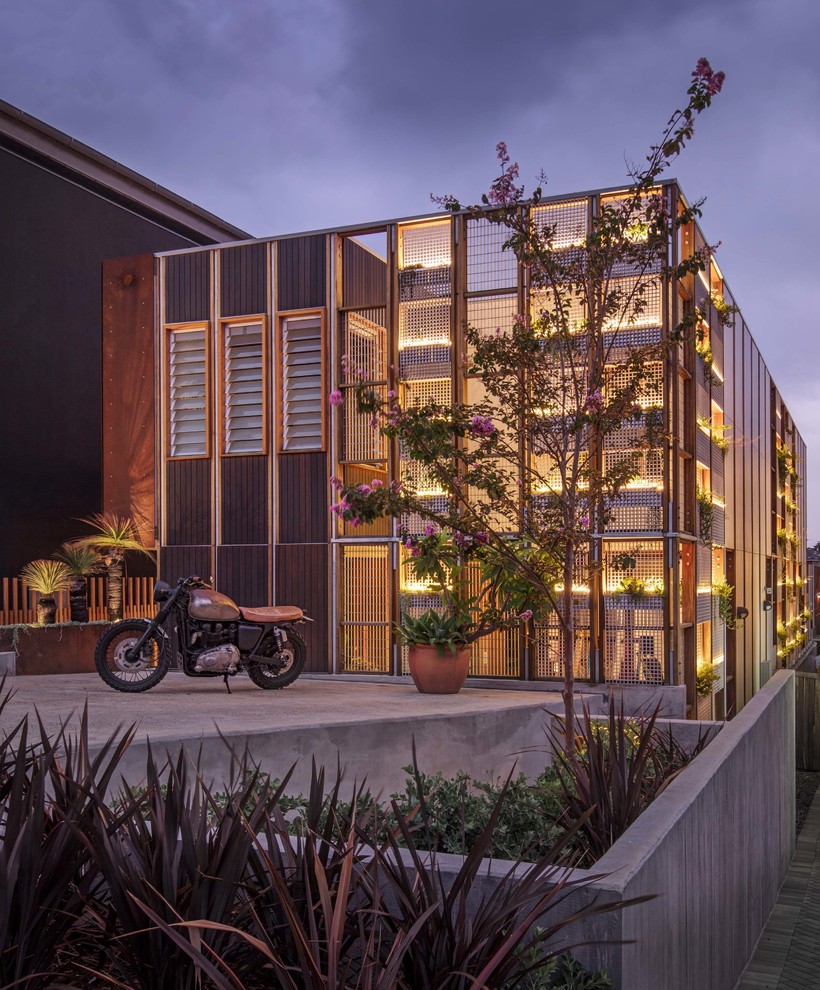 Zweistöckiges Modernes Haus mit Faserzement-Fassade in Sydney