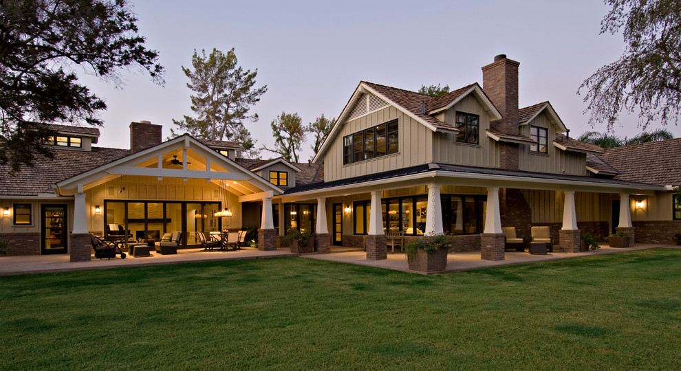 Example of an arts and crafts exterior home design in Phoenix