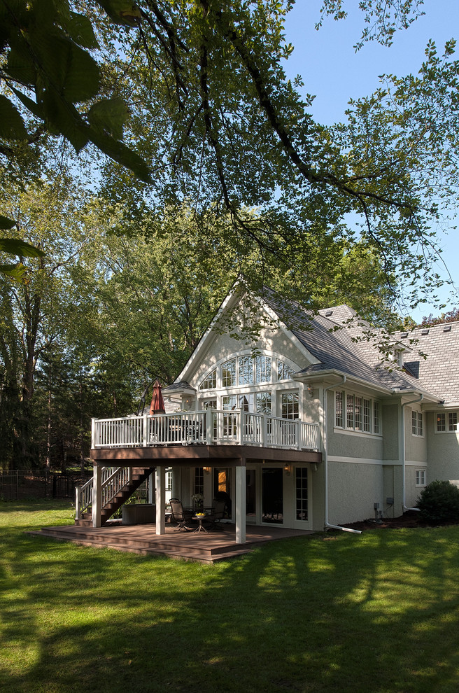 Traditional gray exterior home idea in Minneapolis
