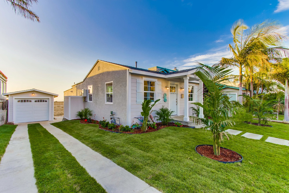 Ocean Beach,CA Beach Style Exterior San Diego by REIG