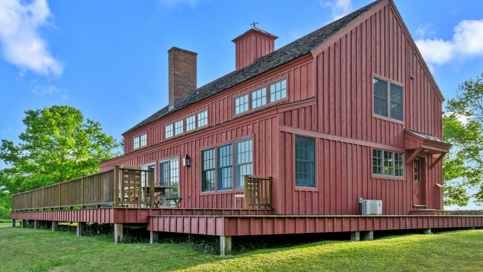 Old Chatham, NY (5911) Farmhouse Exterior New York by Timberpeg