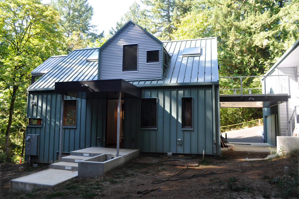 OLD GERMANTOWN ROAD Modern Exterior Portland by Dyer Studio Inc