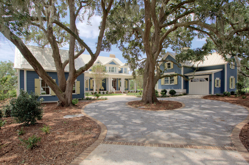 Inspiration for a mid-sized timeless blue two-story wood exterior home remodel in Charleston