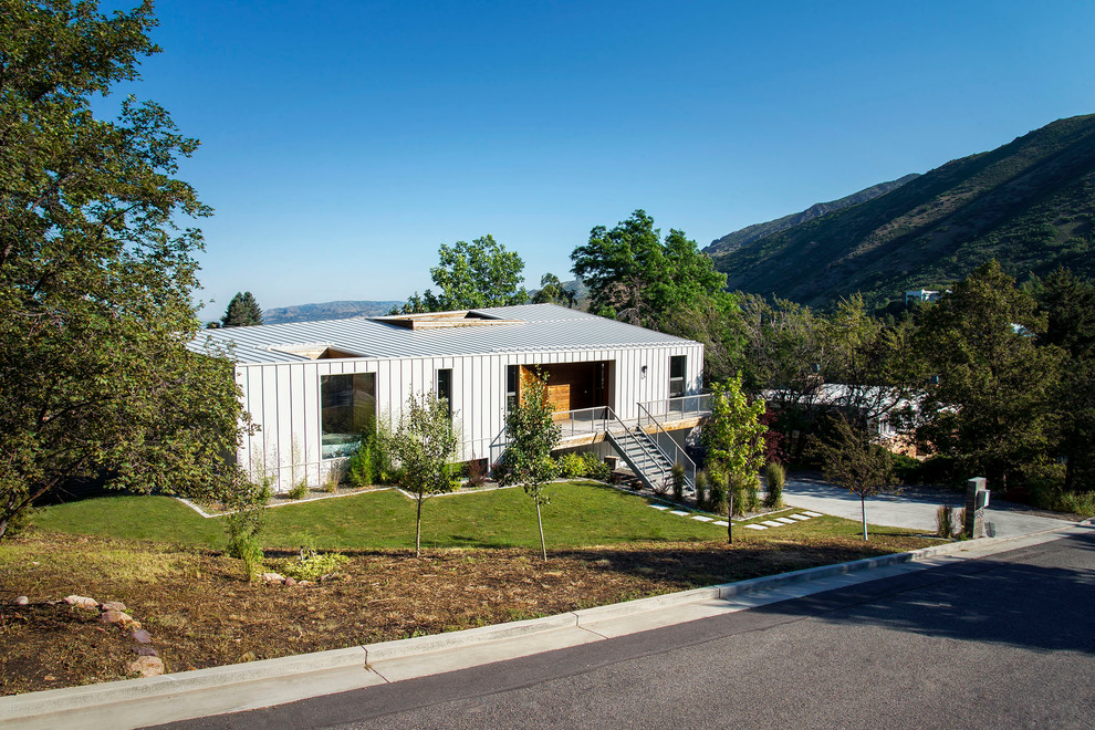 Olympus Cove Home Modern Exterior Salt Lake City by Imbue