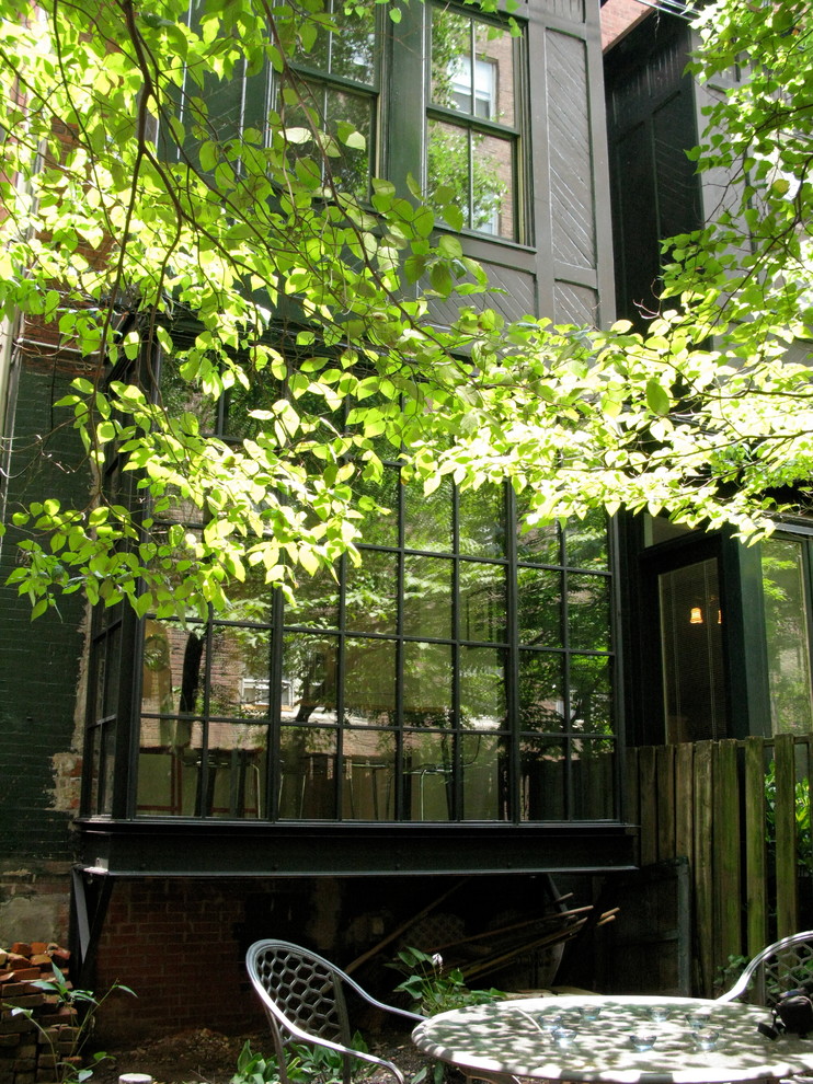 This is an example of an industrial house exterior in Philadelphia.