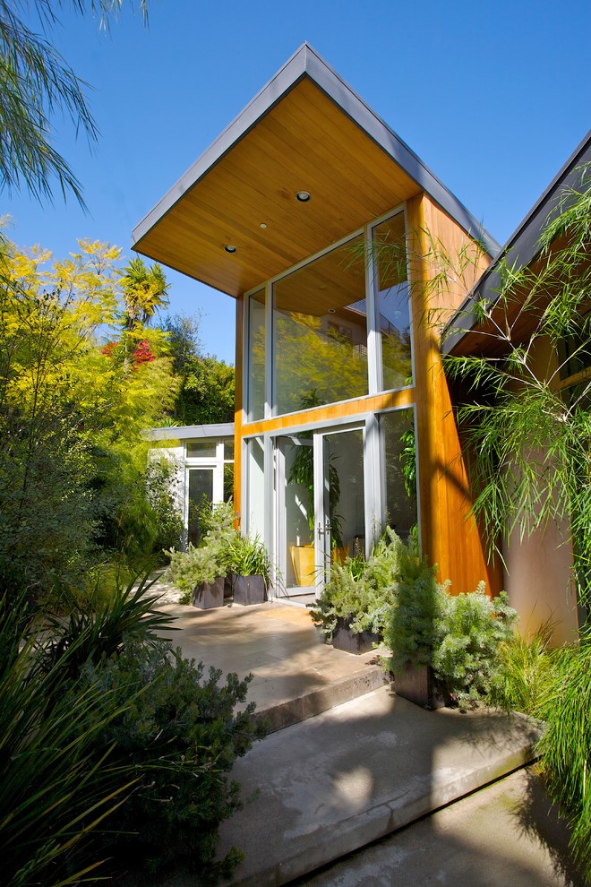 Contemporary wood exterior home idea in Los Angeles
