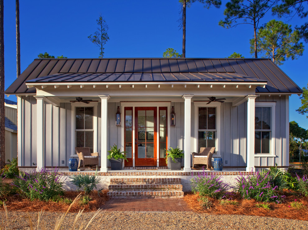 Mid-sized farmhouse gray one-story concrete fiberboard exterior home idea in Atlanta