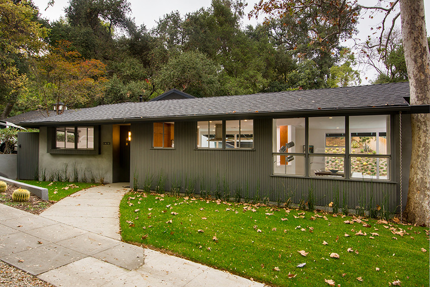 Mid-sized 1950s gray one-story metal exterior home photo in Los Angeles with a shingle roof