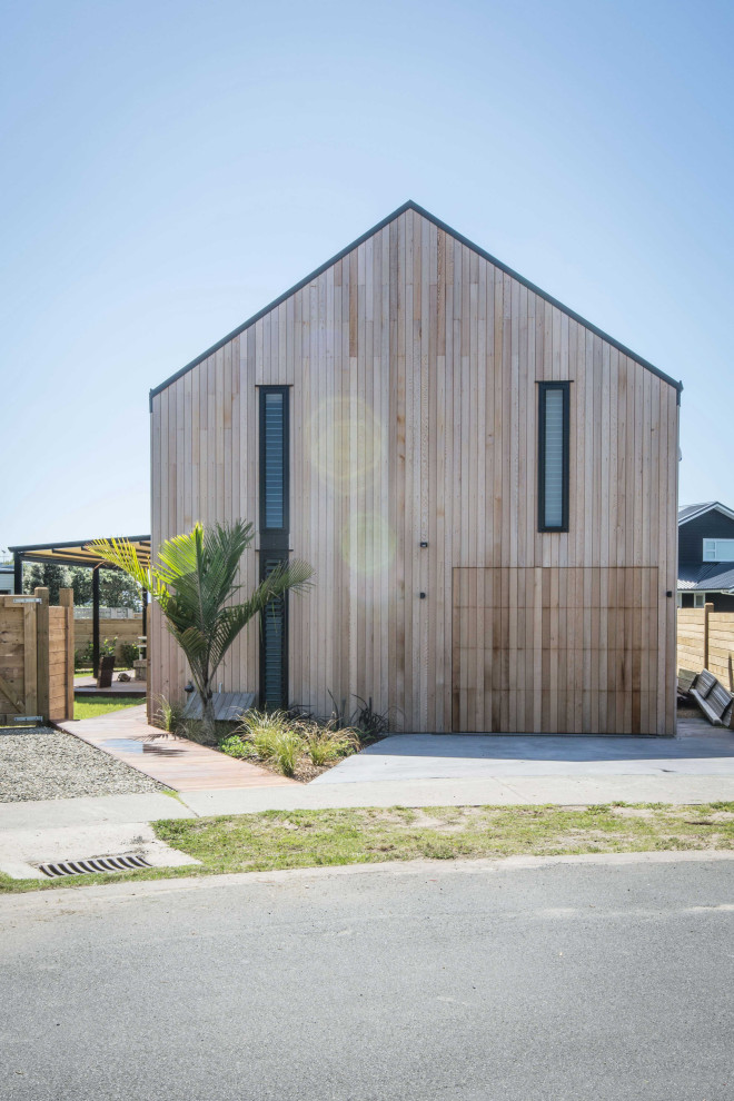 Example of a minimalist exterior home design in Auckland