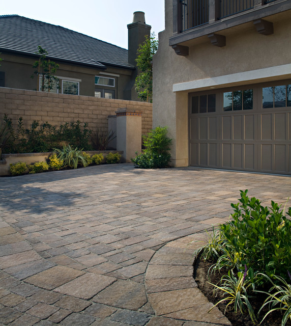 Paver Driveways House Exterior Orange County by Pacific Pavers
