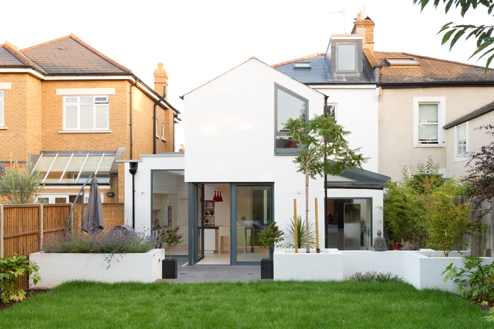 Inspiration for a contemporary exterior home remodel in London