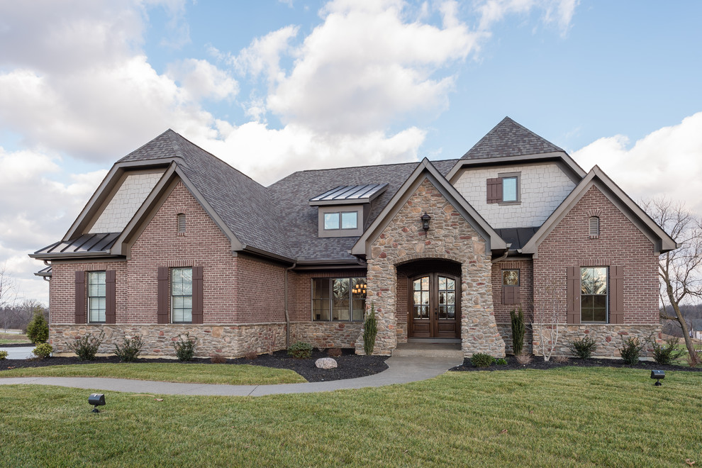 Pembrooke Model Home at Carriage Hill Transitional Exterior