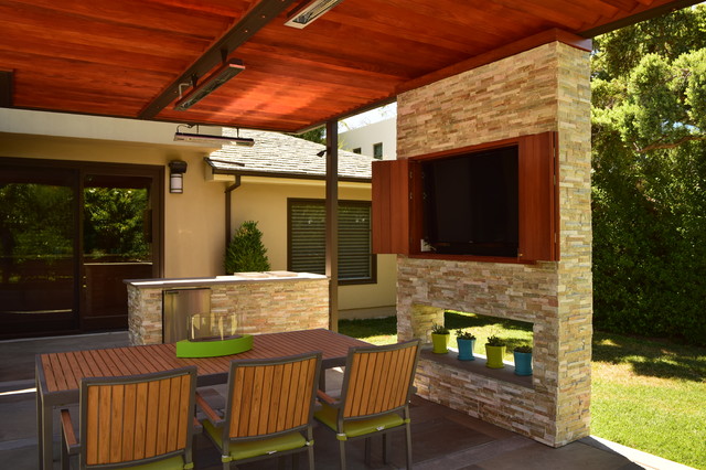 Pergola and TV Wall - Moderno - Fachada - San Francisco - de Interactive Landscapes | Houzz