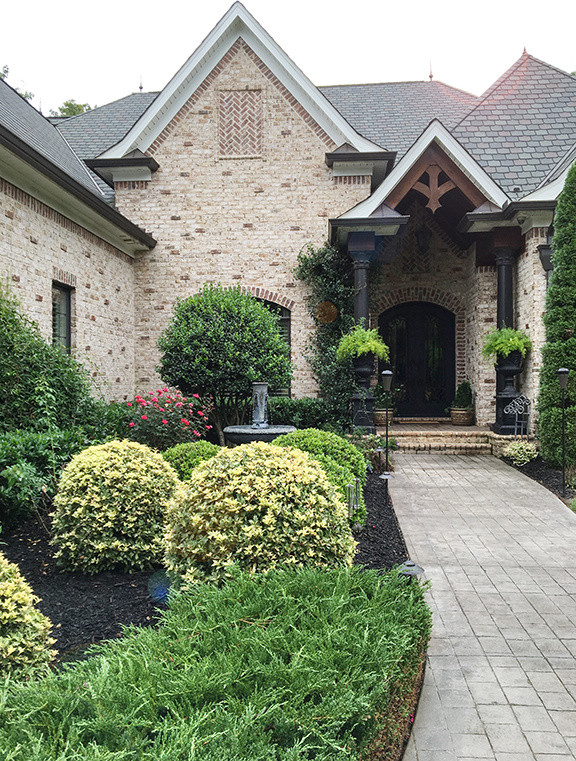 Photo of a vintage house exterior in Other.