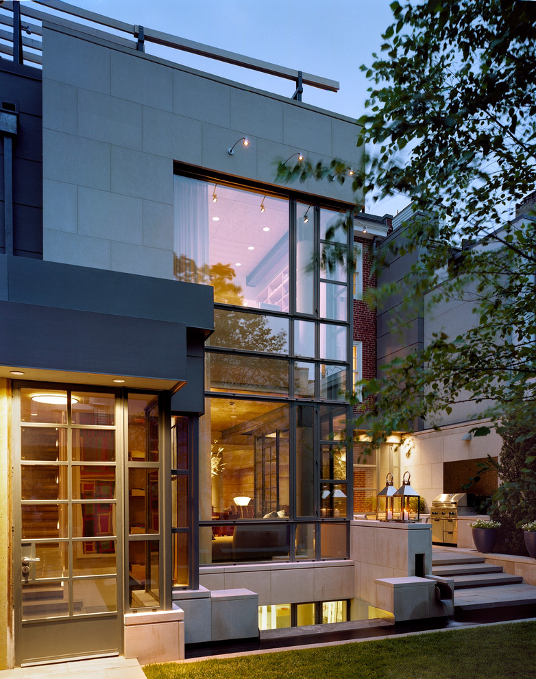 Inspiration for a large contemporary exterior home remodel in Philadelphia