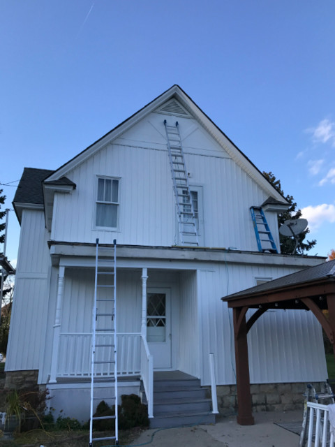 Plainfield Historical Farm House Siding and Window Replacement ...