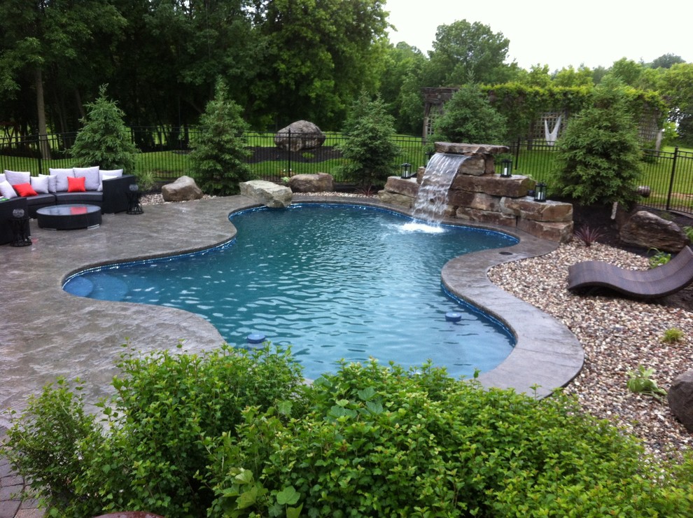 Pools and Landscaping Modern Pool Ottawa by Creative Hardscapes