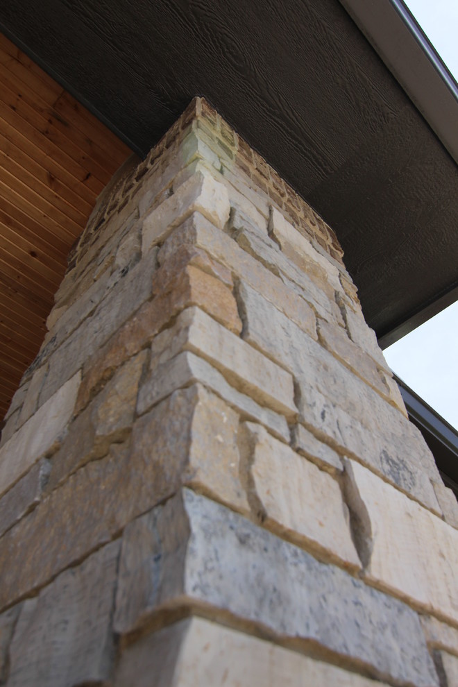 Poolside Cool Down - Traditional - Exterior - Omaha - by Watkins