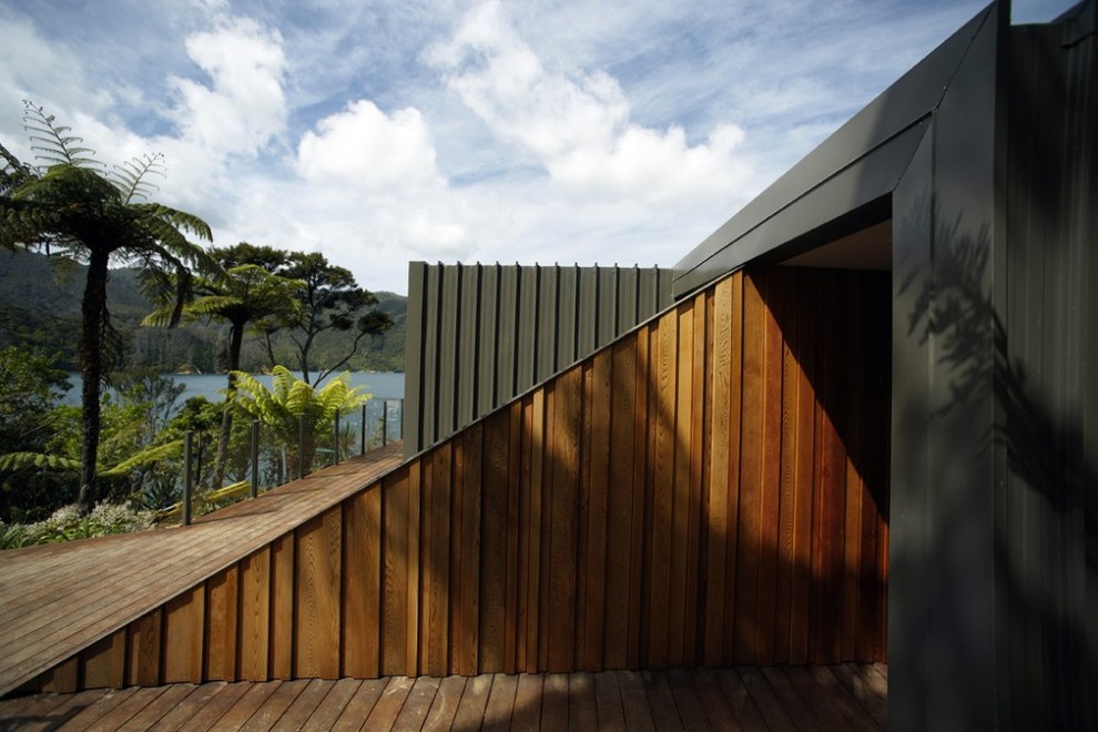 Design ideas for a contemporary house exterior in Wellington.