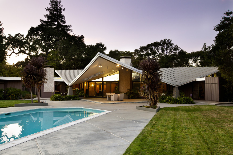 Example of a 1950s one-story exterior home design in San Francisco