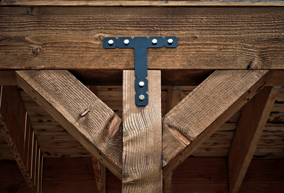 Post & Beam Knee Brace Traditional Exterior Denver by DC