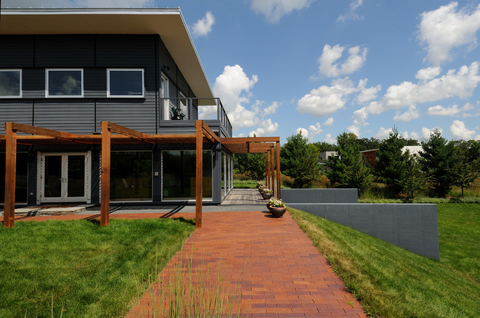 Design ideas for a gey contemporary house exterior in Minneapolis.