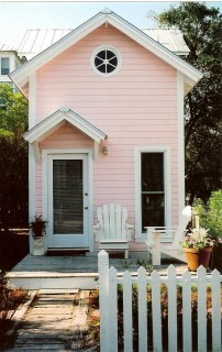 おしゃれな家の外観 ピンクの外壁 の画像 21年9月 Houzz ハウズ