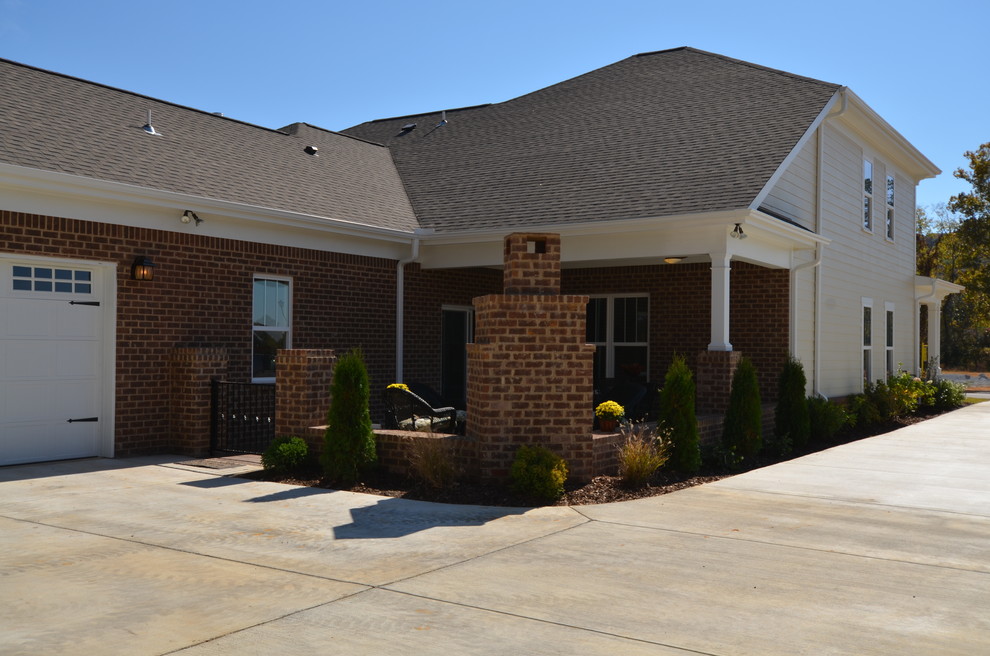 Private Courtyard Traditional Exterior Other by Twickenham